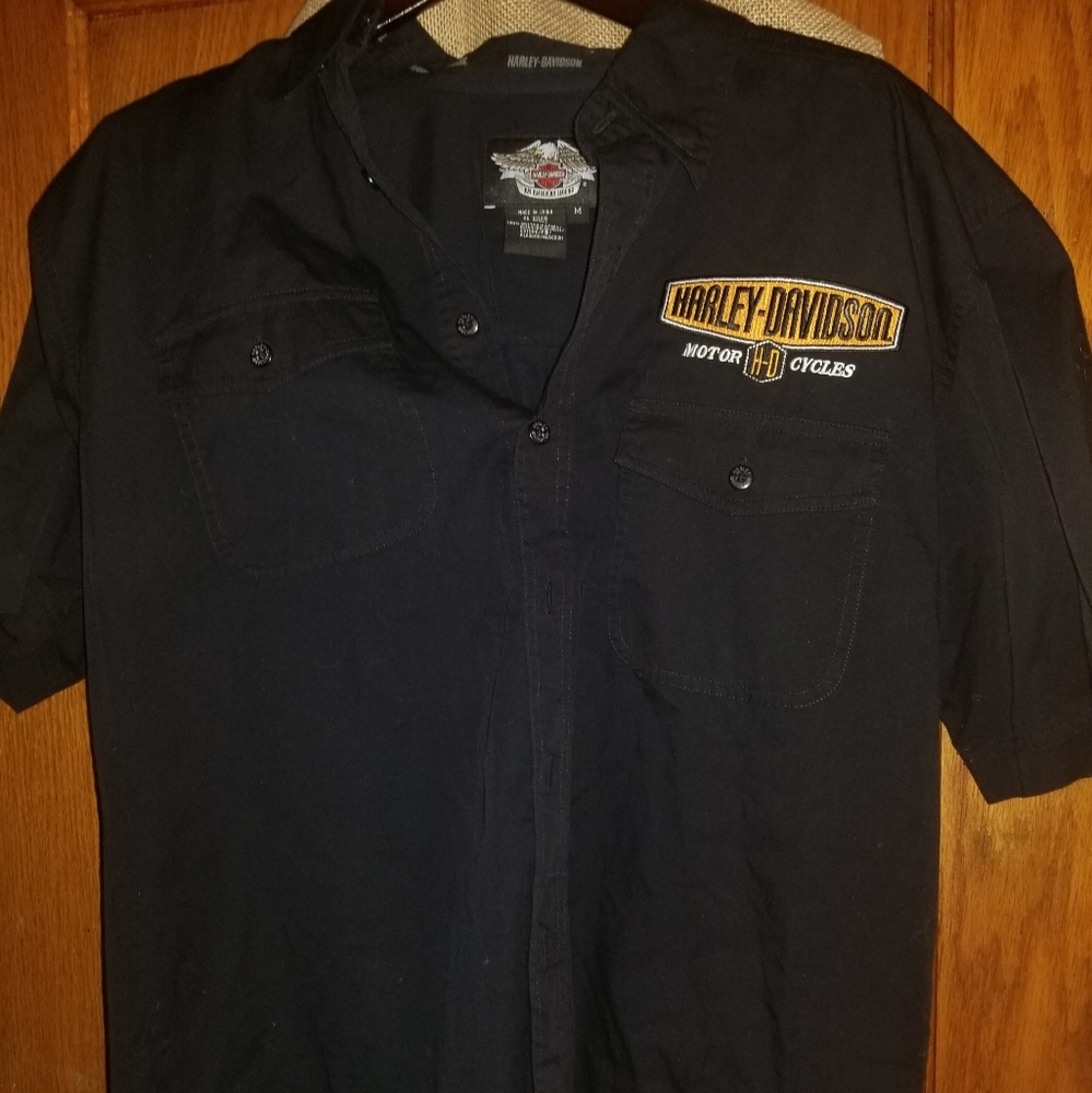 Harley Davidson Mens Black Shirt Med Embroidered